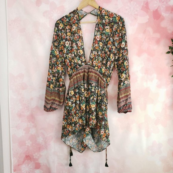 FARM Rio Pants - Farm Rio Cold Shoulder Floral Rare V Neck Romper